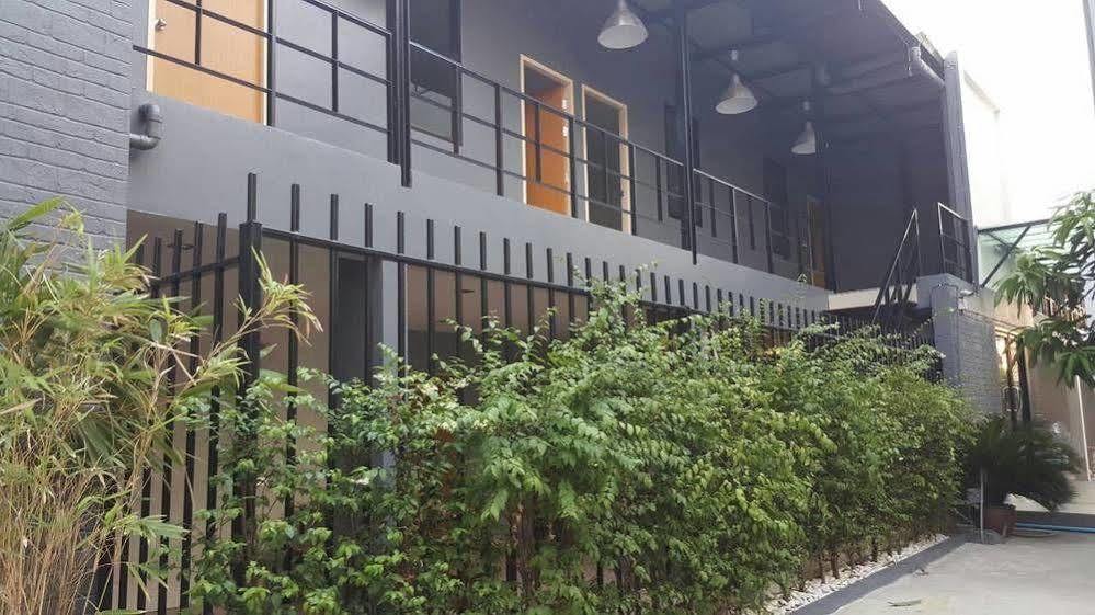 Varinda Hostel Μπανγκόκ Εξωτερικό φωτογραφία